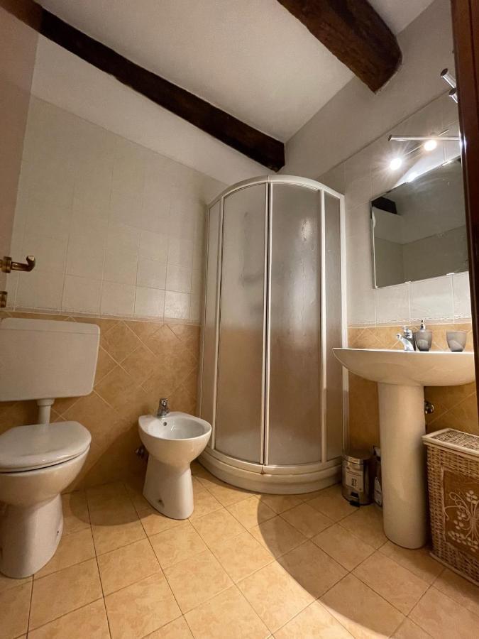 Апартаменты La Casa Degli Zii Феррара Экстерьер фото