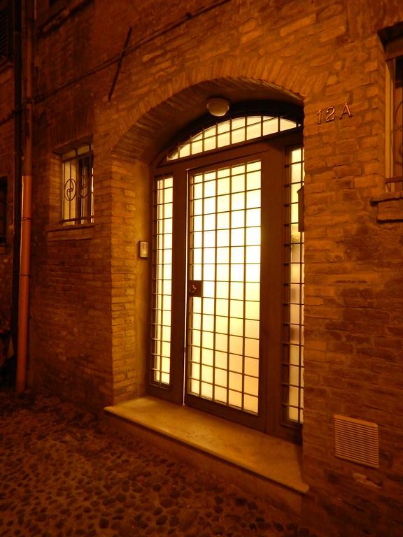 Апартаменты La Casa Degli Zii Феррара Экстерьер фото